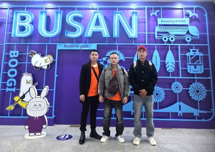 CHÚC MỪNG THỢ HÀN TÀU HÀN QUỐC NHẬP CẢNH TẠI BUSAN